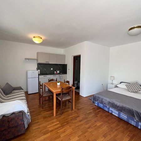 Apartments Antolkovic 乌格连 外观 照片