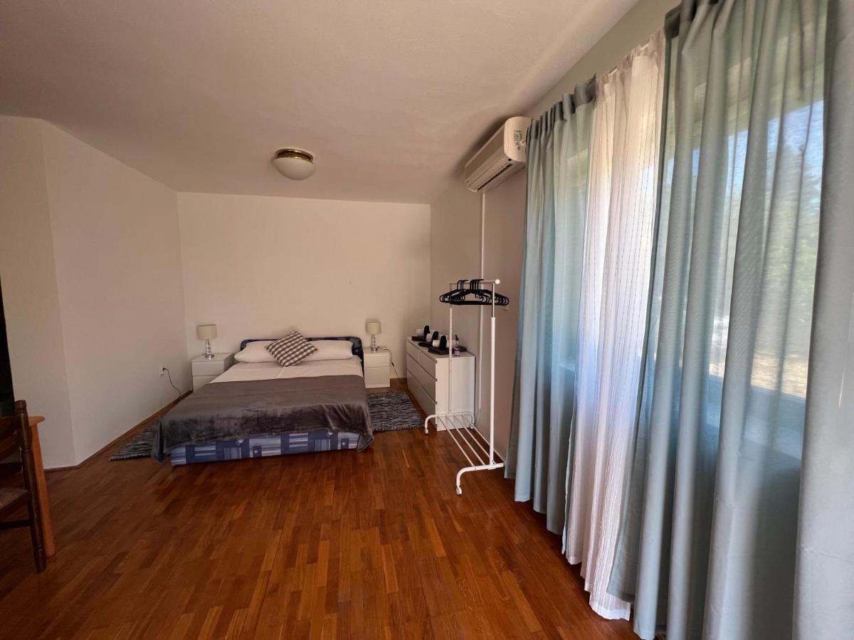 Apartments Antolkovic 乌格连 外观 照片