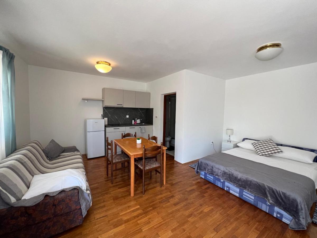 Apartments Antolkovic 乌格连 外观 照片