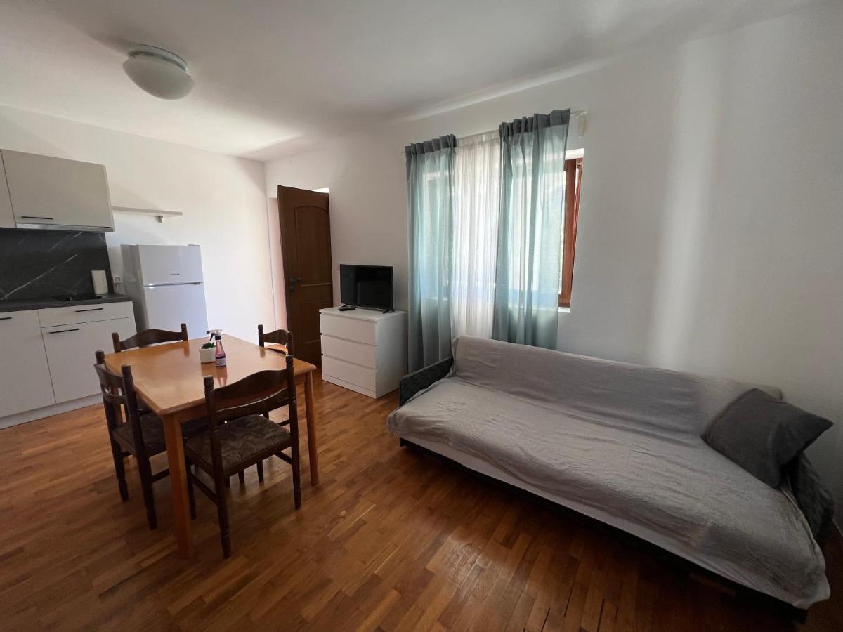 Apartments Antolkovic 乌格连 外观 照片
