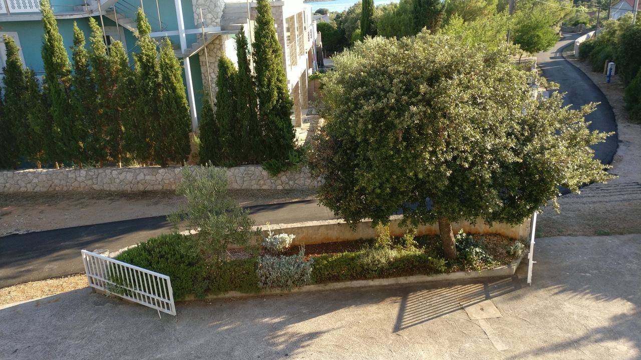 Apartments Antolkovic 乌格连 外观 照片